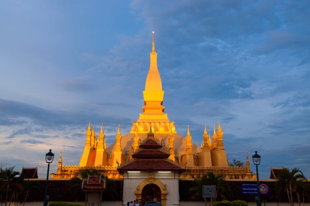 วัดเจดีย์ทอง เวียงจันทน์ ลาว
