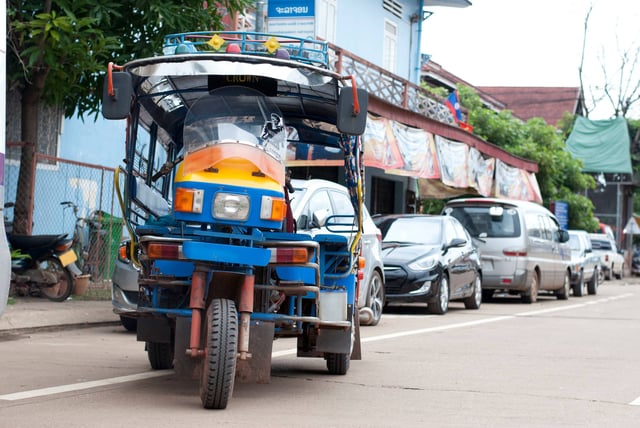 วิธีการเดินทางในประเทศลาวสำหรับนักท่องเที่ยว วิธีการเดินทางในประเทศลาวสำหรับนักท่องเที่ยว